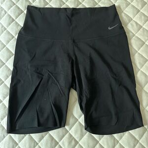 Nike Zenvy Women's High-Waisted 8" Biker Shorts